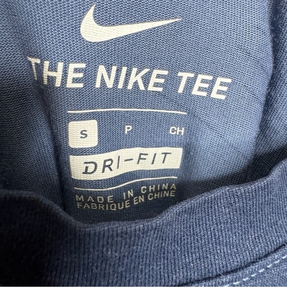 Nike Men's Short Sleeve Blue Camo Dri-Fit Tee - Picture 3 of 5